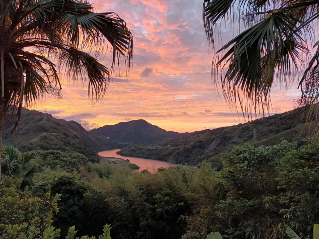 羅浮溫泉湯池推薦店家~隱峇里休閒渡假山莊